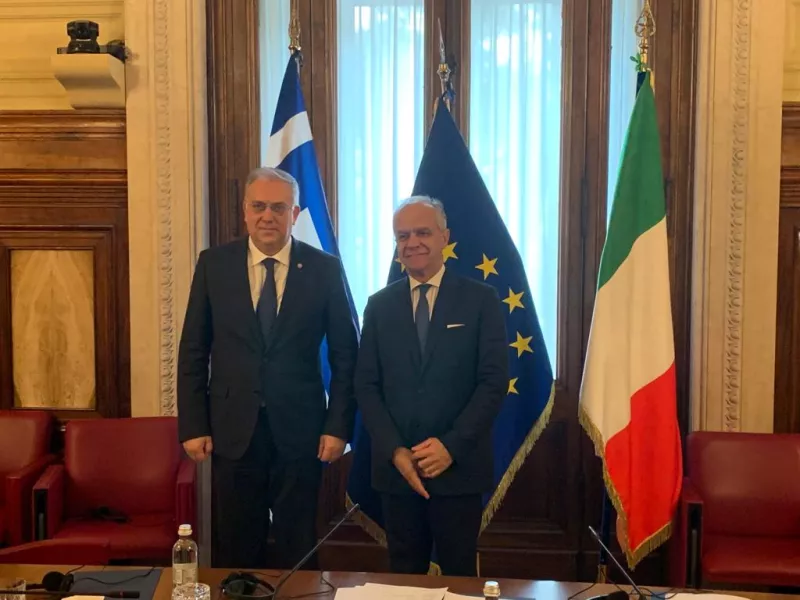 Θεοδωρικάκος: Συναντήθηκε με τον υπουργό Εσωτερικών της Ιταλίας