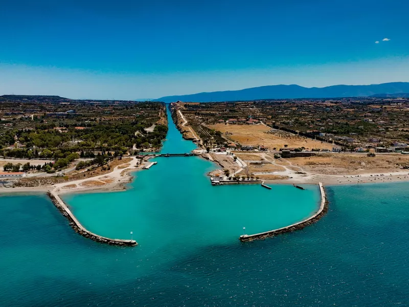 Το HAPPY TRAVELLER στον ΣΚΑΪ ταξιδεύει στην Κορινθία