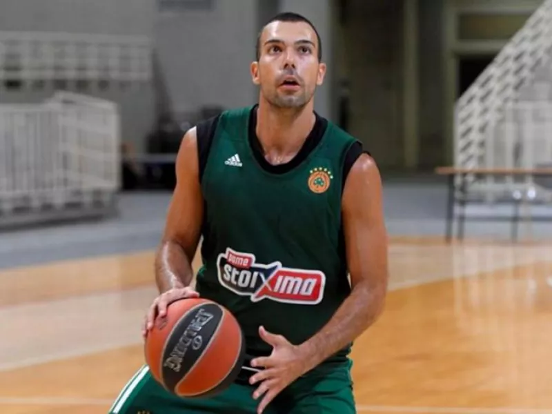 Κώστας Σλούκας 