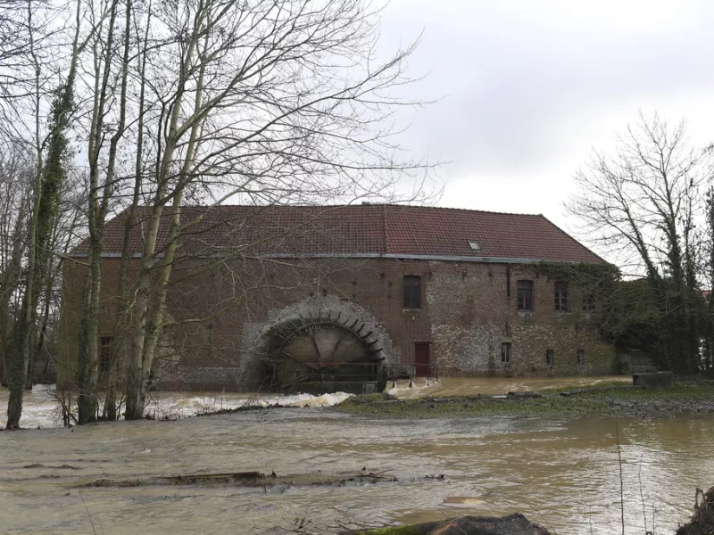 the river Aa floods the area in Blendecques, northern France