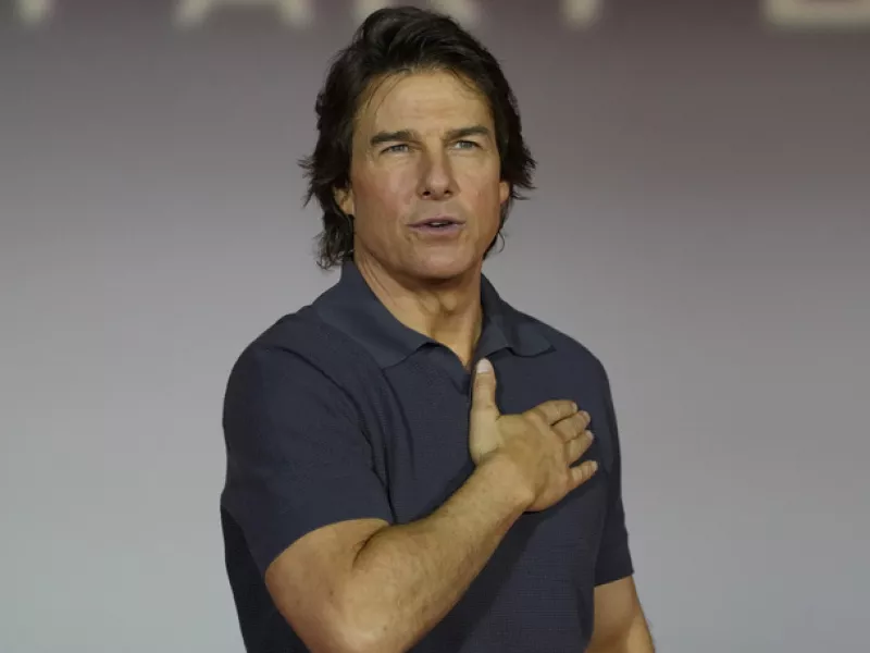 Tom Cruise: Στην Ελλάδα με ιδιωτικό τζετ για μιάμιση μέρα