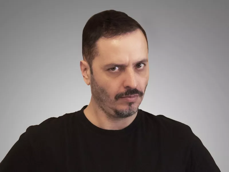 Αλέξανδρος Τσουβέλας: Το σχόλιο μίσους που τον έκανε να κινηθεί νομικά