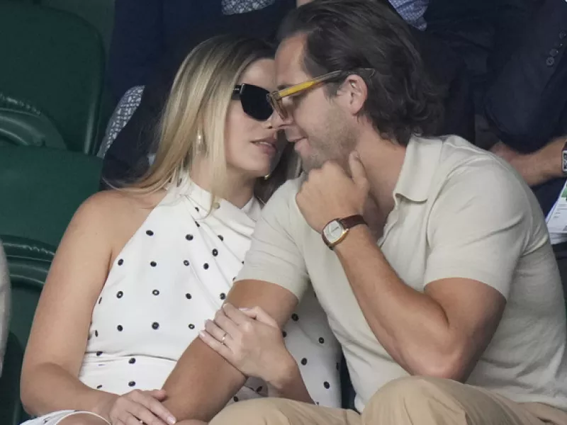 Margot Robbie: Η πρώτη δημόσια εμφάνιση μετά την ανακοίνωση της εγκυμοσύνης της