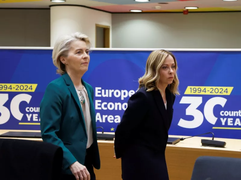 Politico: Το οδυνηρό δίλημμα της Μελόνι ίσως να κρίνει τη 2η θητεία της φον ντερ Λάιεν στην Κομισιόν