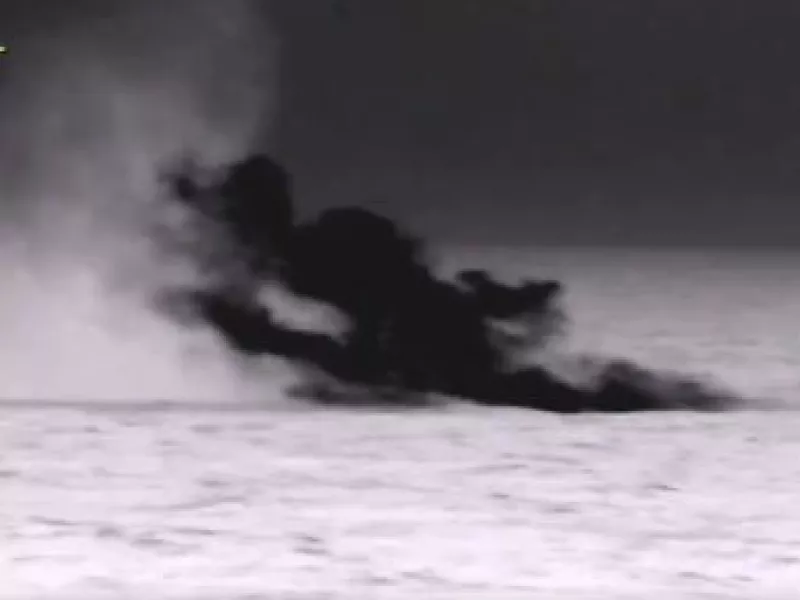 Η στιγμή που η φρεγάτα «Ψαρά» καταρρίπτει drone στον Κόλπο του Άντεν