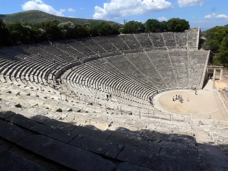 Αρχαίο Θέατρο Επιδαύρου: Το τελειότερο από άποψη ακουστικής και αισθητικής (βίντεο)