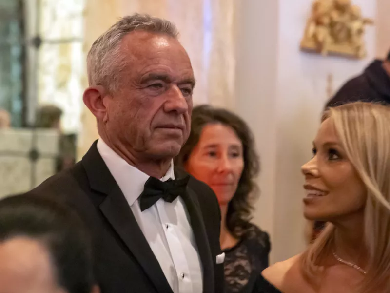 Ο Ρόμπερτ Κένεντι Τζούνιορ «βλάπτει» τις μετοχές των φαρμακευτικών σε Ευρώπη και ΗΠΑ