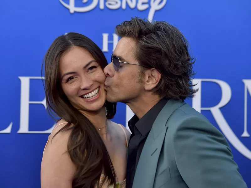 John Stamos - Caitlin McHugh
