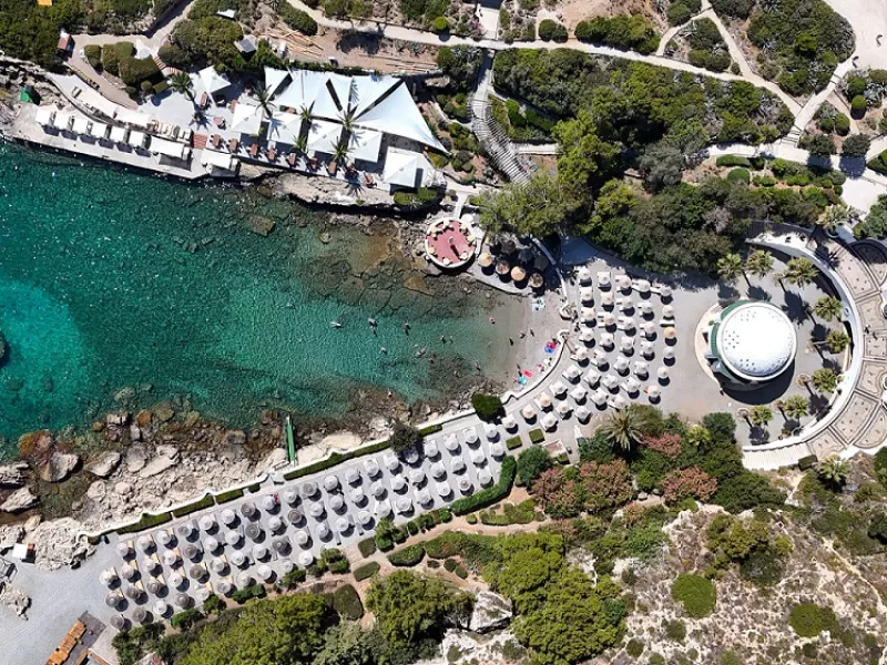 Happy Traveller στη Ρόδο: Το Β' μέρος, την Κυριακή 13 Απριλίου στον ΣΚΑΪ