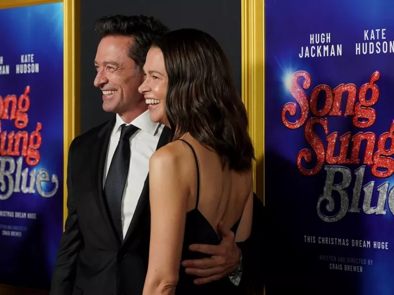  Χιου Τζάκμαν (Hugh Jackman) Σάτον Φόστερ (Sutton Foster) 