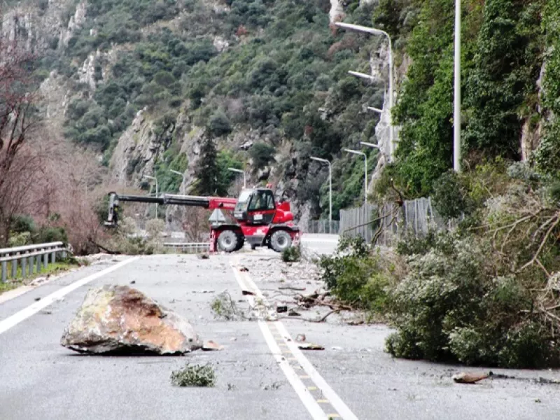 τεμπη εργασίες