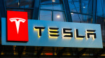 Tesla: Θα ξεκινήσει η παραγωγή τον Δεκέμβριο;