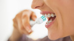 Γι' αυτό δεν πρέπει να πλένουμε τα δόντια μας αφού φάμε πρωϊνό-Μια οδοντίατρος εξηγεί (vid)