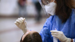 ΗΠΑ: Μελέτη αμφισβητεί την εγκυρότητα των rapid test με δείγμα από τη μύτη για  την “Όμικρον”
